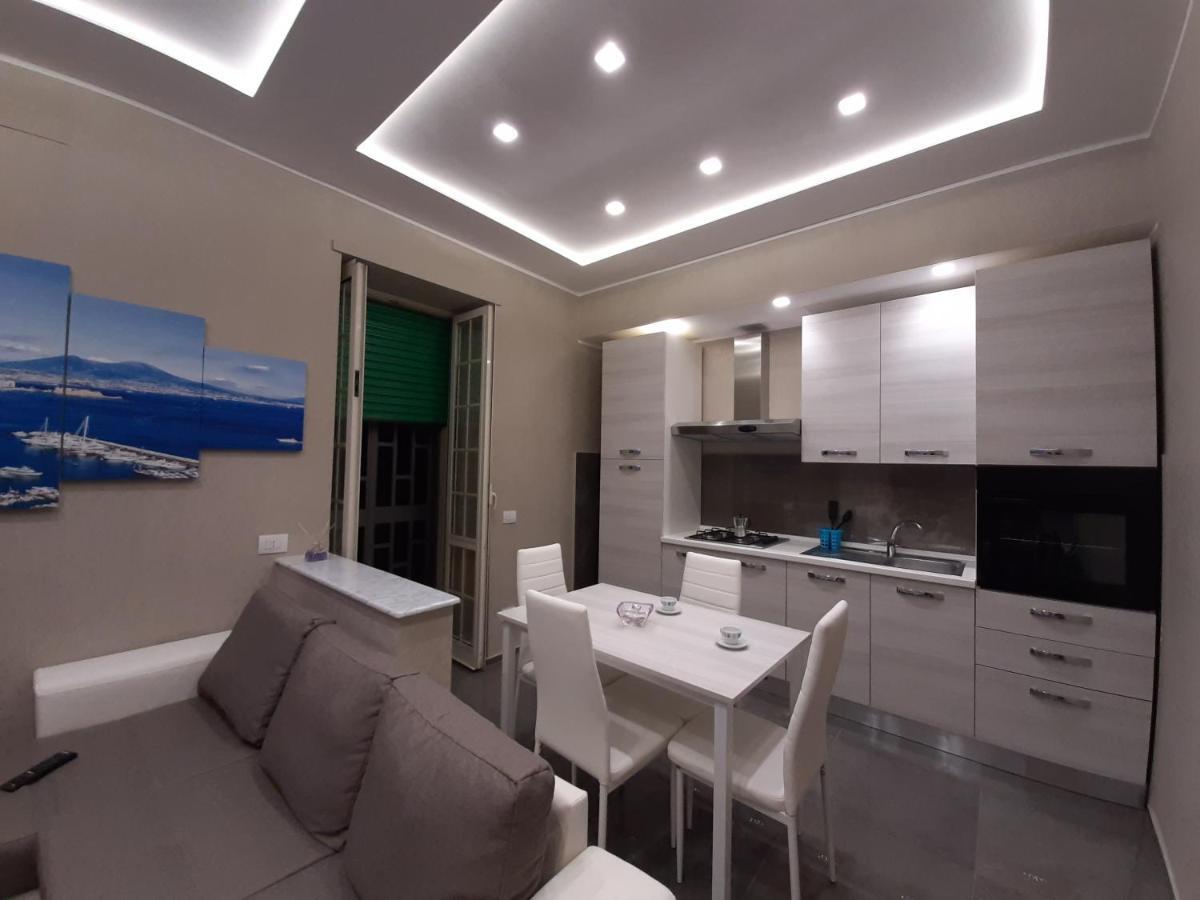 Apartamento A Casa E Annarell Nápoles Exterior foto